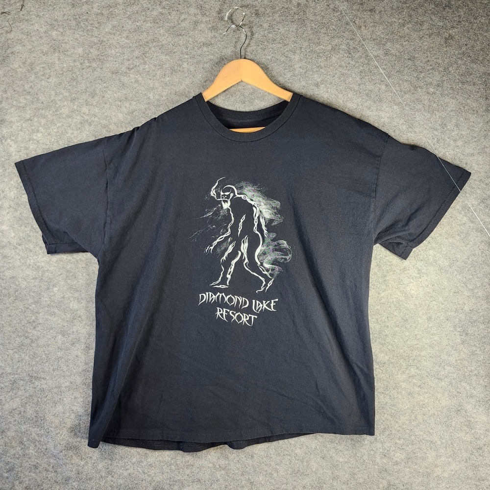 Diamond Lake Resort Bigfoot Graphic‎ Black T-Shirt Men's Large Sasquatch Camping